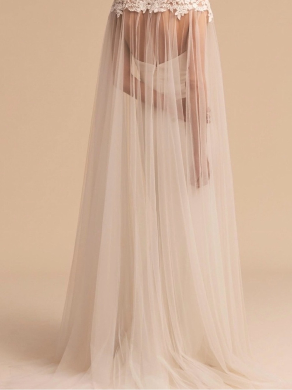Bhldn Rare Elegant Ivory Bridal Cape - Picture 3 of 11